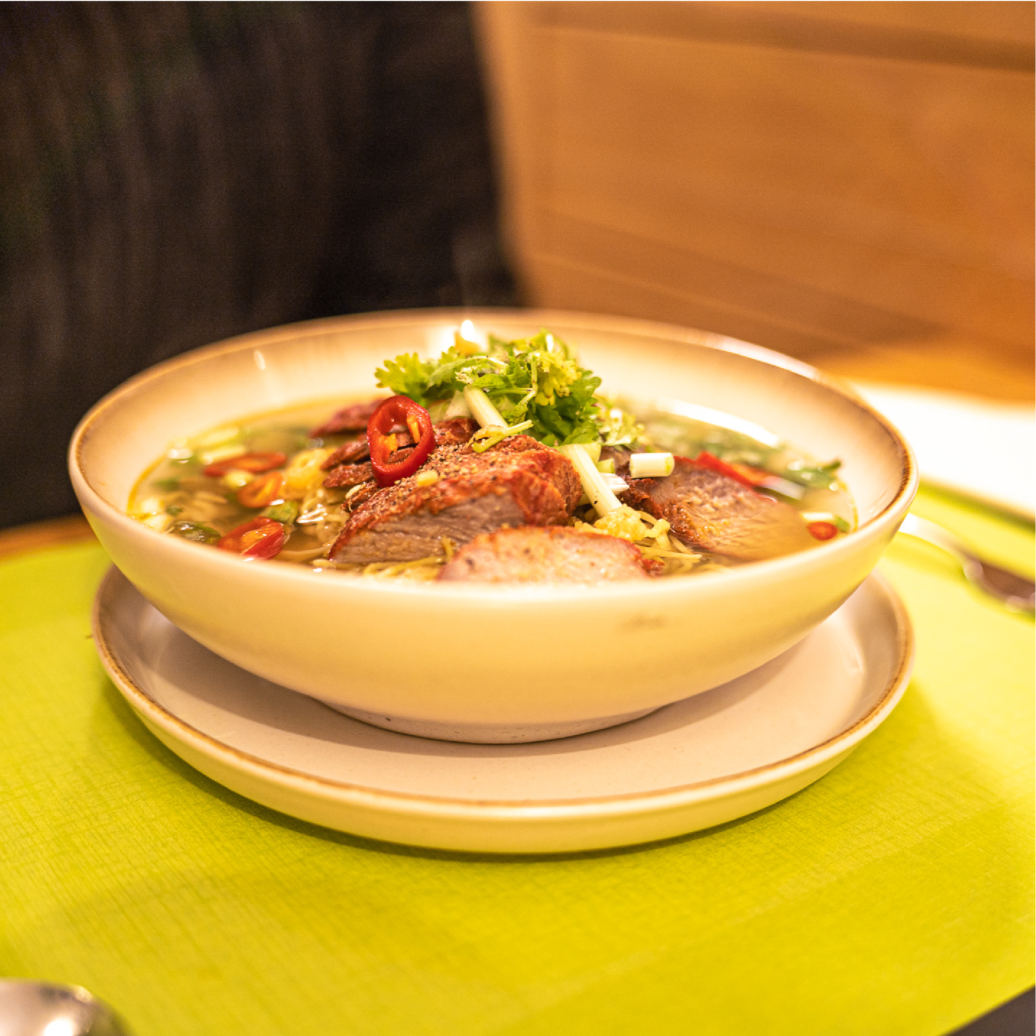 Neben Reis- und Nudelgerichte sind auch Suppen sehr beliebte Mahlzeiten.