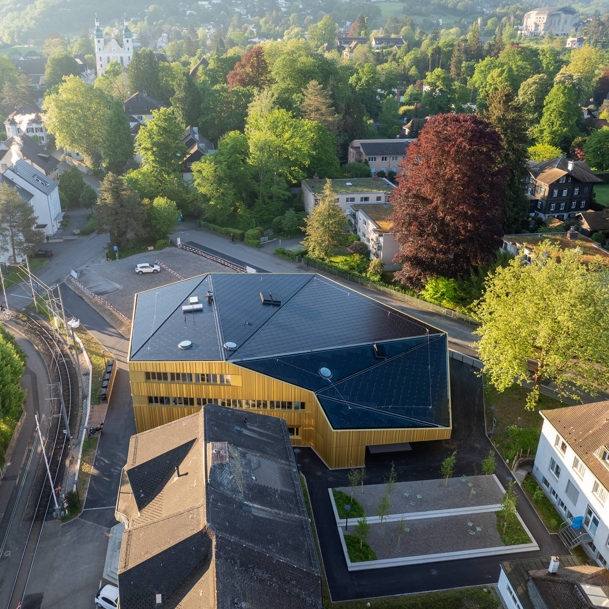 Solardach Baur Breitenrain Bern 03 Das Kulturhaus «Setzwerk» von Arlesheim befindet sich Nahe des historischen Zentrums von Arlesheim.