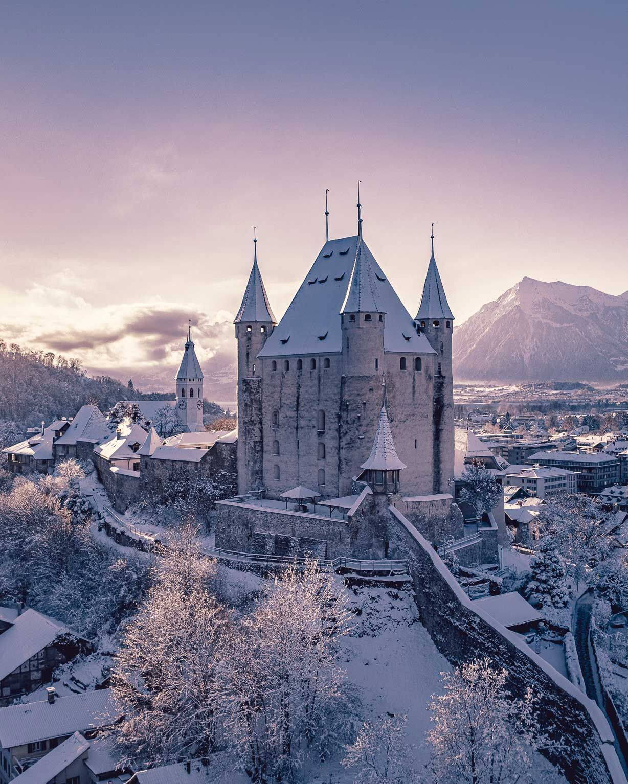 Drohnenaufnahmen für den Tourismus Ein Drohnenflug lässt eine Tourismus-Destination aus einem ganz anderen Licht strahlen.