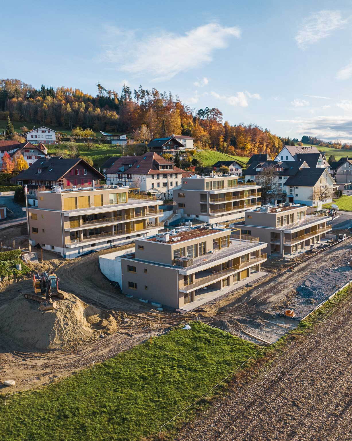 Drohnenfotos für Baustellen-Dokumentation Die Entstehung eines Projekts ist oft genau so spannend, wie das fertige Resultat. Eine sinnvolle und gut geplante Dokumentation kann einen grossen Mehrwert bieten.