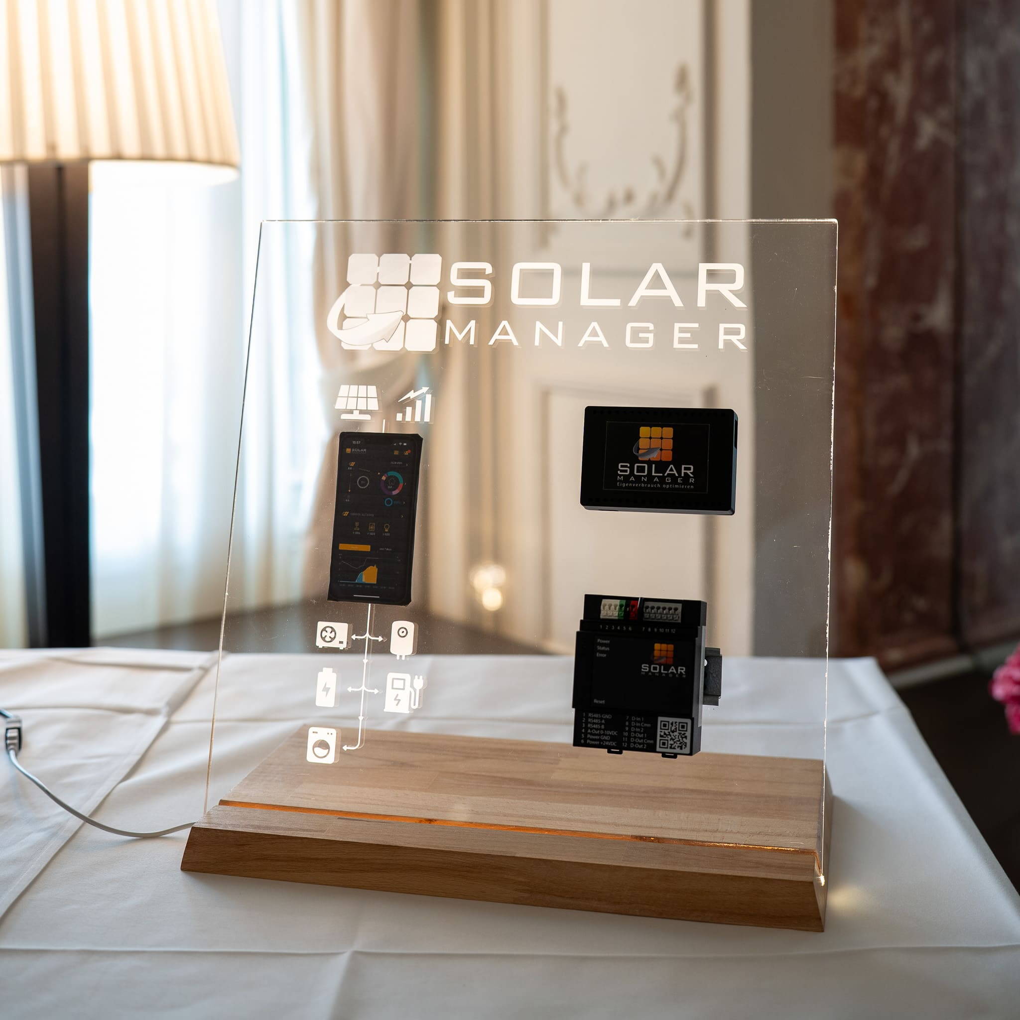 Solar Manager Der Solar Manager hilft dem Hauseigentümer den Eigenverbrauch zu optimieren.